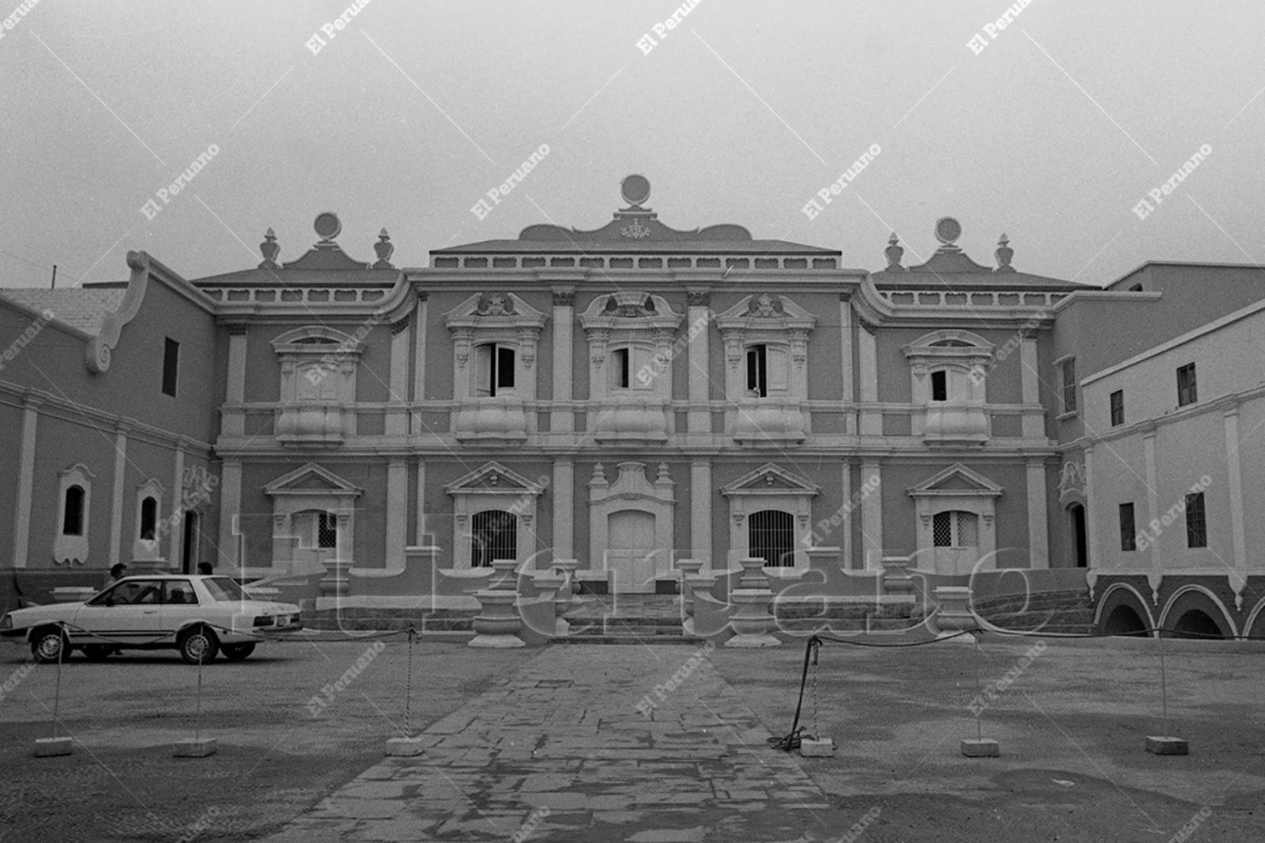 Lima - 7 agosto 1984 / Quinta de Presa, antigua casa de la aristocrática familia limeña Carrillo de Albornoz en el Rímac. Foto: Archivo Histórico de El Peruano / Justo López