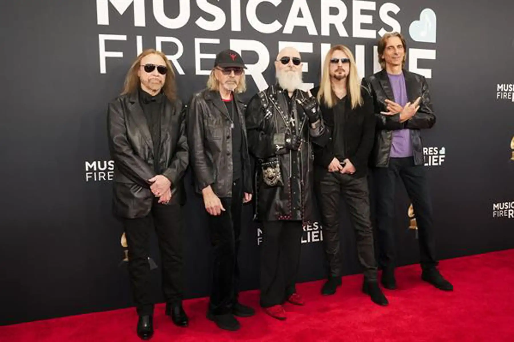 Ian Hill, Glenn Tipton, Richie Faulkner, Rob Halford y Scott Travis de Judas Priest en la alfombra roja de la 67ª ceremonia anual de los Premios Grammy en el Crypto.com Arena de Los Ángeles, California, EE.UU.
Foto:EFE