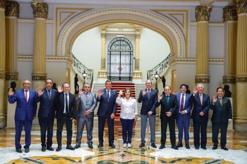 La presidenta Dina Boluarte , anuncia la incorporación de gremios empresariales al Conasec