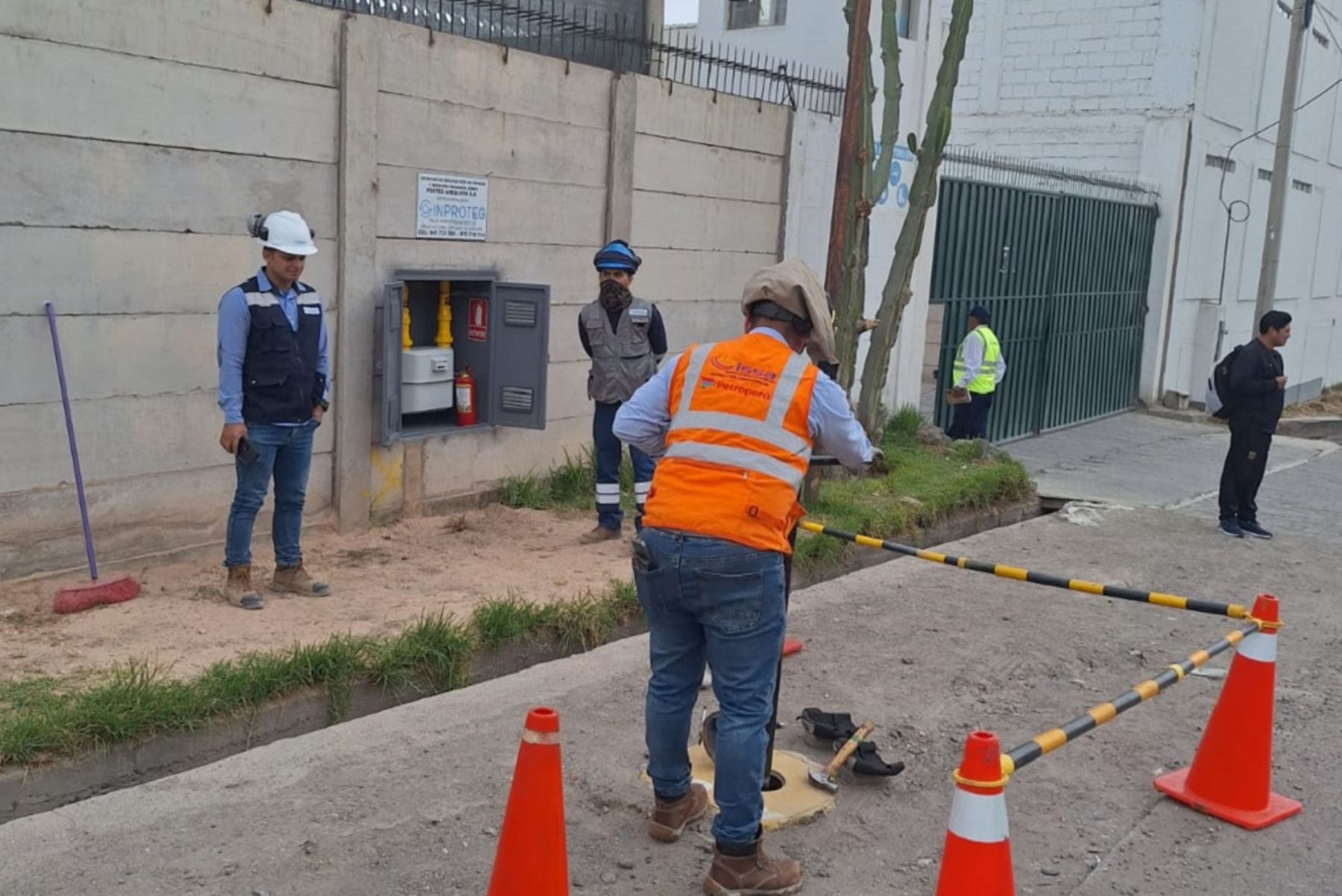 Habilitación del servicio de gas natural para la empresa Postes Arequipa S.A., ubicada en el Parque Industrial de Río Seco. Foto: Cortesía.