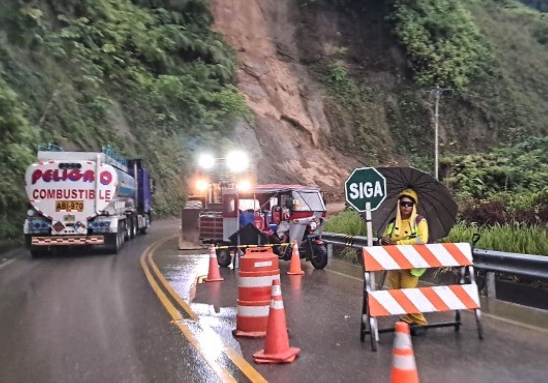 El MTC informó que se atendieron 20 emergencias viales a causa de las lluvias intensas en la carretera Interoceánica Sur, en el tramo comprendido en la región Cusco, durante enero de este año. ANDINA/Difusión