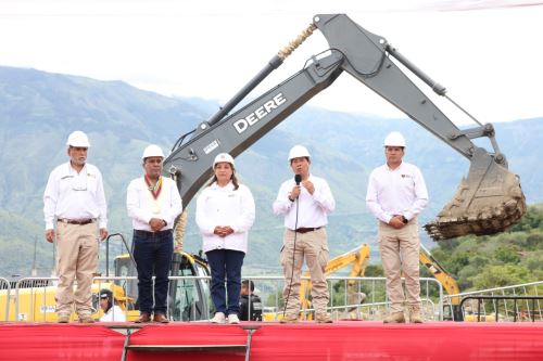 Presidenta  Dina Boluarte  participa en el inicio de la obra del Penal de Abancay en la región Apurímac