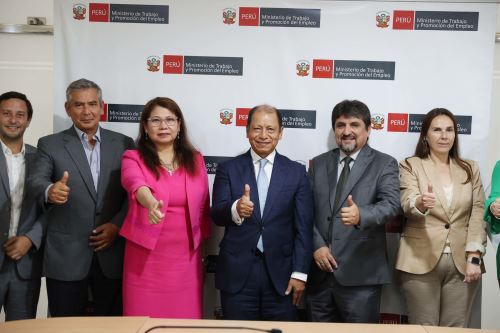 Ministro de Trabajo y Promoción del Empleo, Daniel Maurate Romero, lideró la instalación de la mesa para la formalización en la agroexportación. ANDINA/Difusión