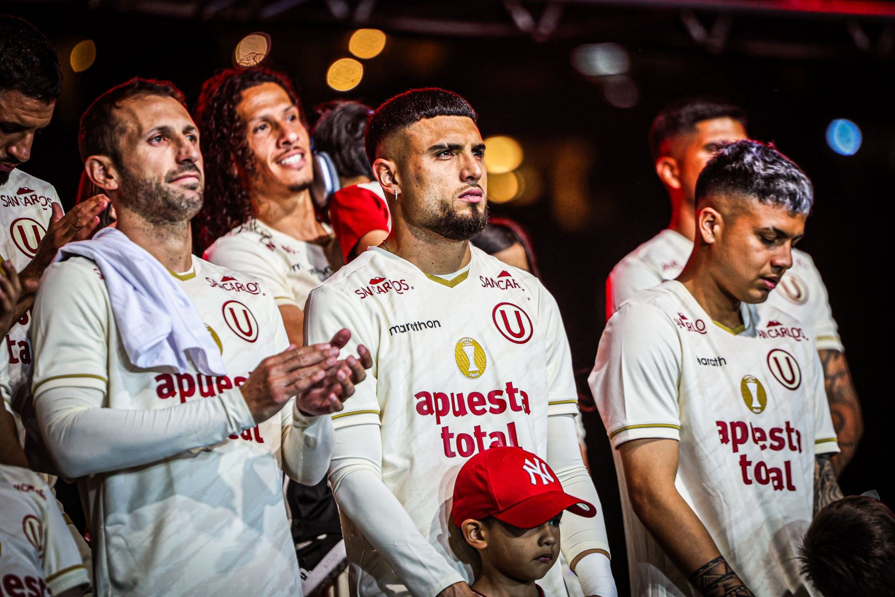 Rodrigo Ureña continuará vistiendo la camiseta de Universitario de Deportes