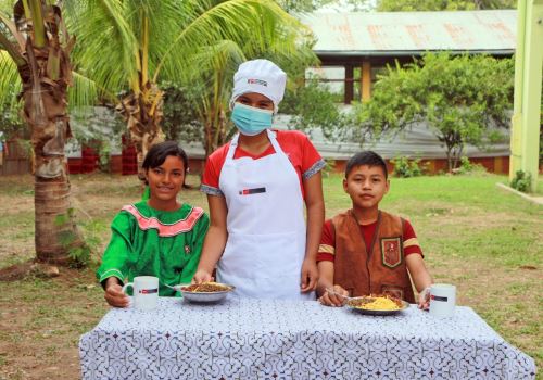 El servicio alimentario escolar que se brindará este año será con enfoque comunitario y cultural, y respetará la diversidad gastronómica de cada región, afirmó el programa Wasi Mikuna. ANDINA/Difusión