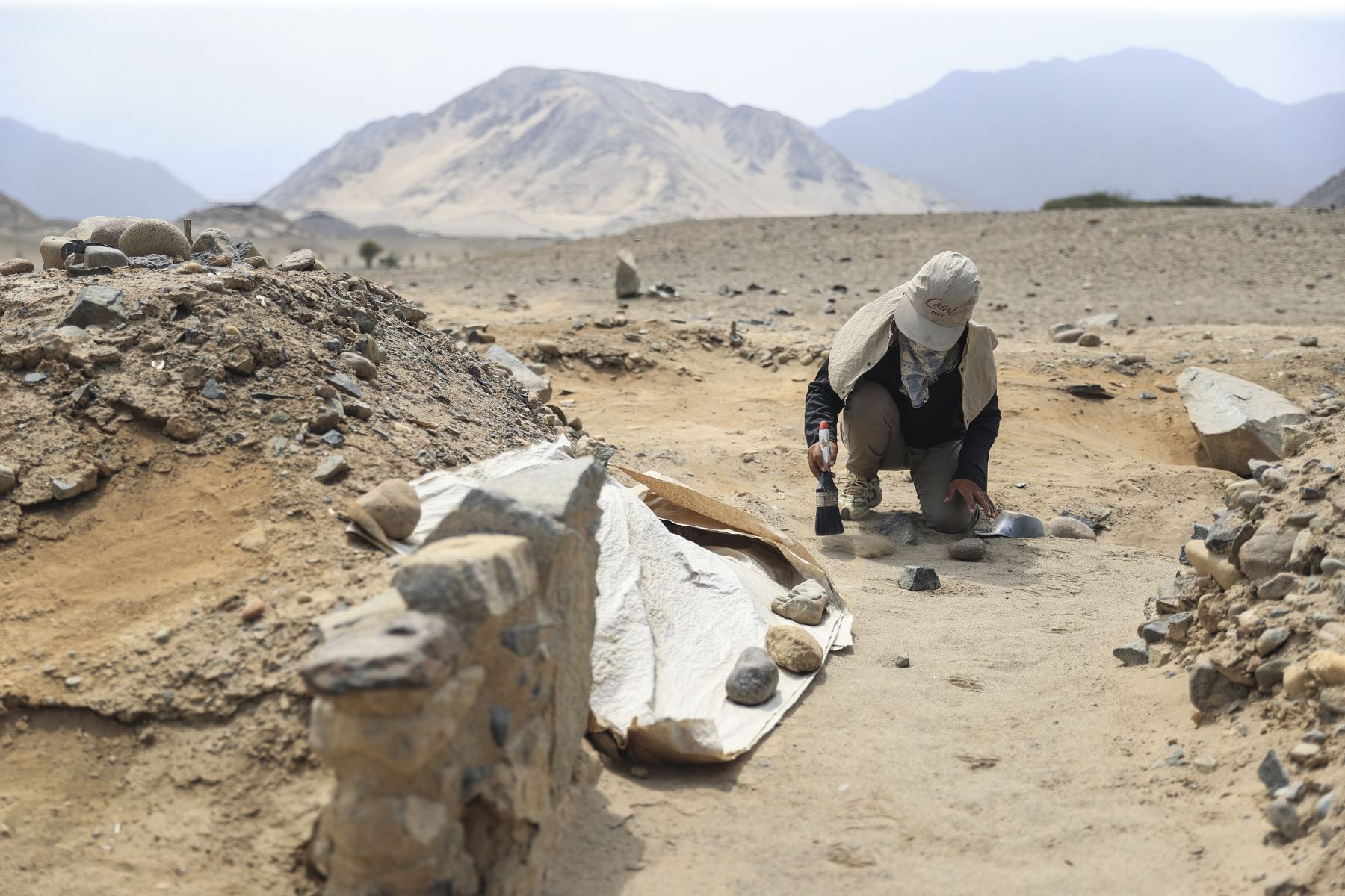 Trabajos de excavación arqeuológico en Chupacigarro, Caral.ANDINA/Jhonel Rodríguez Robles