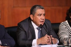 Ministro Santiváñez: ya se suscribió el contrato para la adquisición de 7 mil fusiles