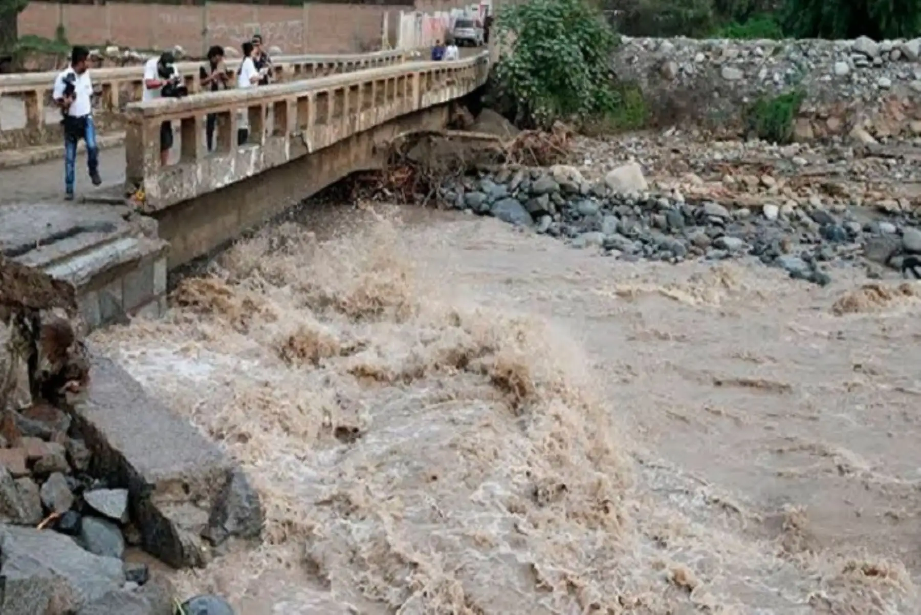 Las lluvias de fuerte intensidad han causado el incremento del caudal de los ríos. ANDINA/Difusión