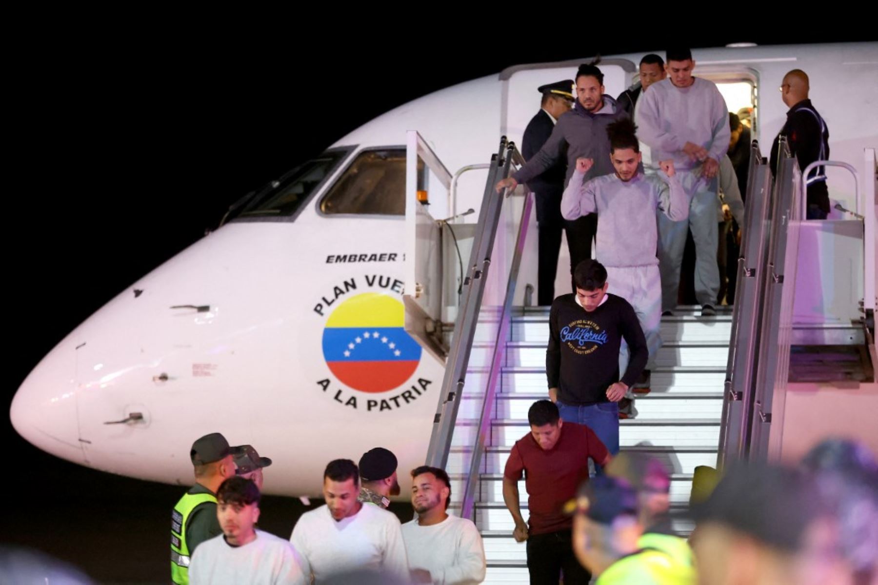 Deportados, procedentes desde Estados Unidos, llegaron en dos vuelos a Venezuela. Foto: AFP