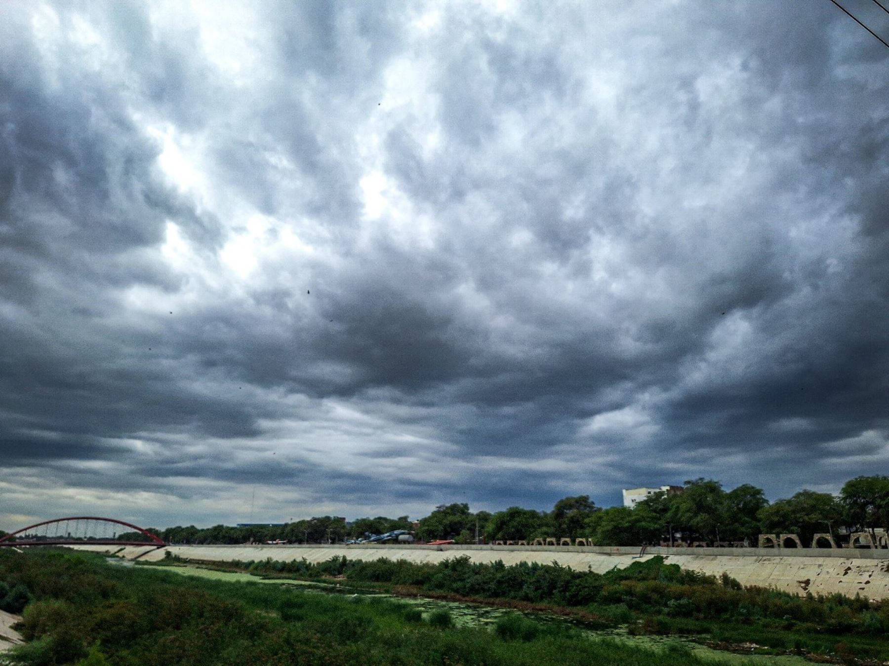 Desde el fin de semana la sierra de la región Piura soporta lluvias de moderada a fuerte intensidad y estas se extenderán hasta el miércoles 12 de febrero, informó el Senamhi. Foto: ANDINA/difusión.