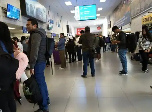 Cientos de pasajeros se encuentran varados en el aeropuerto de Arequipa debido a la cancelación de vuelos. ANDINA/Difusión