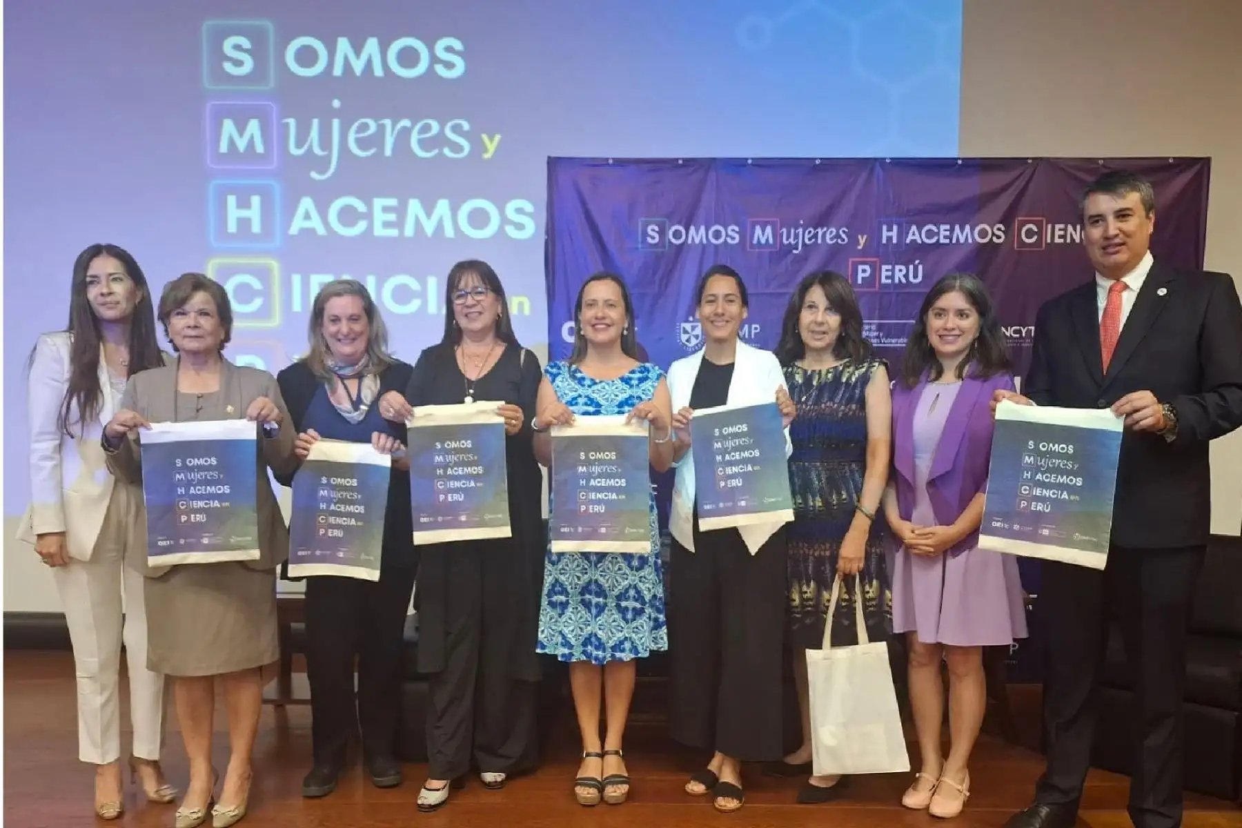 En el marco del Día Internacional de la Mujer y la Niña en la Ciencia, se organizó el Conversatorio: "Somos mujeres y hacemos ciencia en Perú", con el fin de destacar la importancia de promover las vocaciones científicas de mujeres y niñas para lograr un mundo más inclusivo.