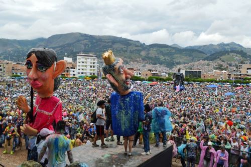 El Carnaval de Cajamarca atrae a miles de turistas y hay que estar preparados para los riesgos que puedan presentarse. Foto: Cortesía Eduard Lozano