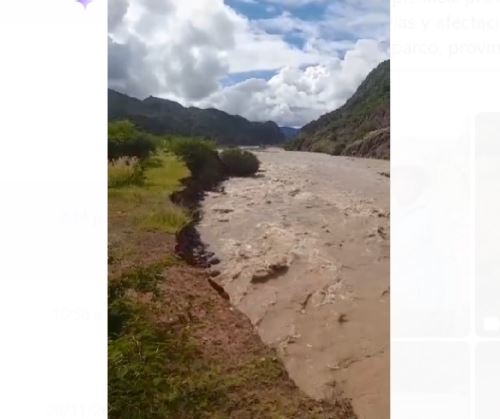 Caminos rurales y terrenos de cultivo resultaron afectados en la provincia de Angaraes por la crecida del río Cachi que incrementó su caudal por las lluvias intensas que se registran en Huancavelica. ANDINA/Difusión