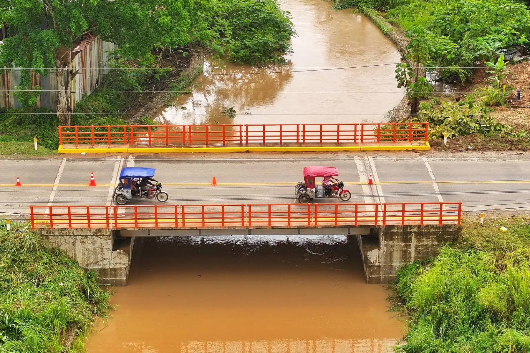 Con esta renovada infraestructura vial, los productores locales podrán transportar sus cosechas con mayor eficiencia, facilitando su acceso a nuevos mercados y fortaleciendo el comercio en la región.