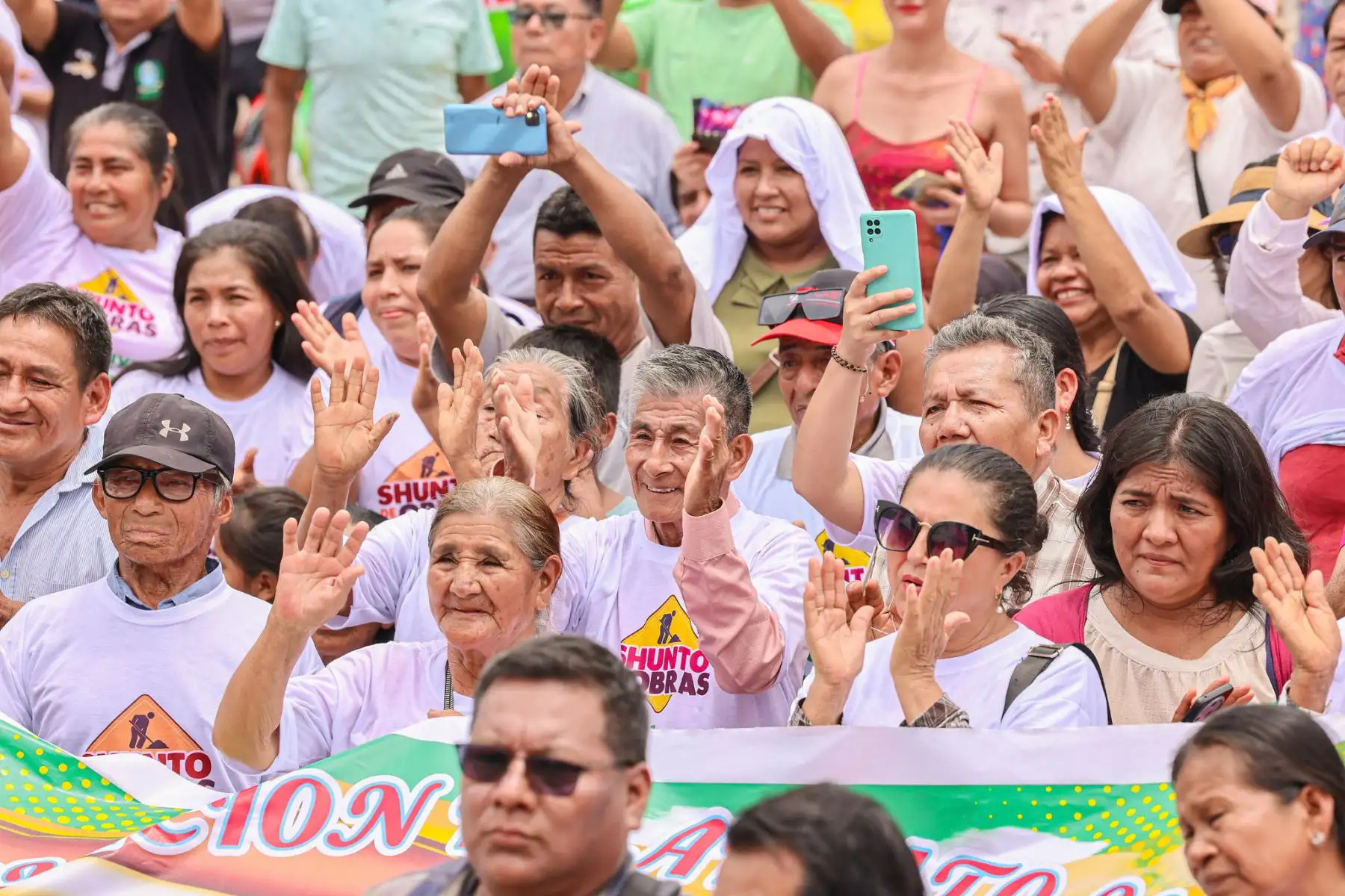 Inauguración de la carretera departamental Neshuya – Curimaná, obra que mejorará la calidad de vida de más de 20 000 habitantes.