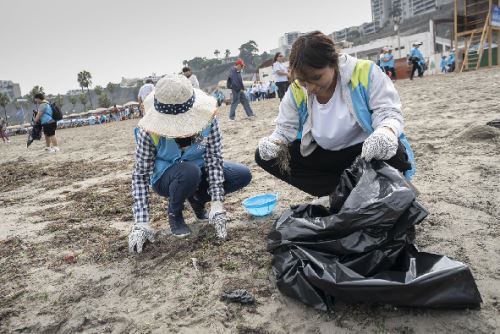 Mincetur se suma a la campaña “Cero Plástico 2040” para promover el cuidado de playas . Foto: ANDINA/Difusión.