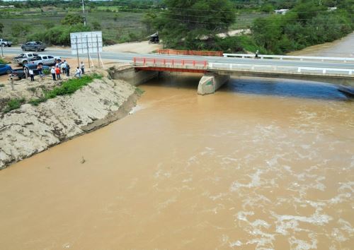 La eventual crecida del río La Leche debido a las lluvias intensas en Lambayeque genera preocupación en los pobladores del distrito de Íllimo ante posibles afectaciones. ANDINA/Difusión