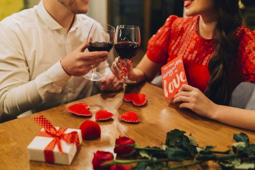 El precio de enamorarse: ¿Cómo llevar los gastos del amor sin afectar tu bolsillo? Foto: ANDINA/Difusión