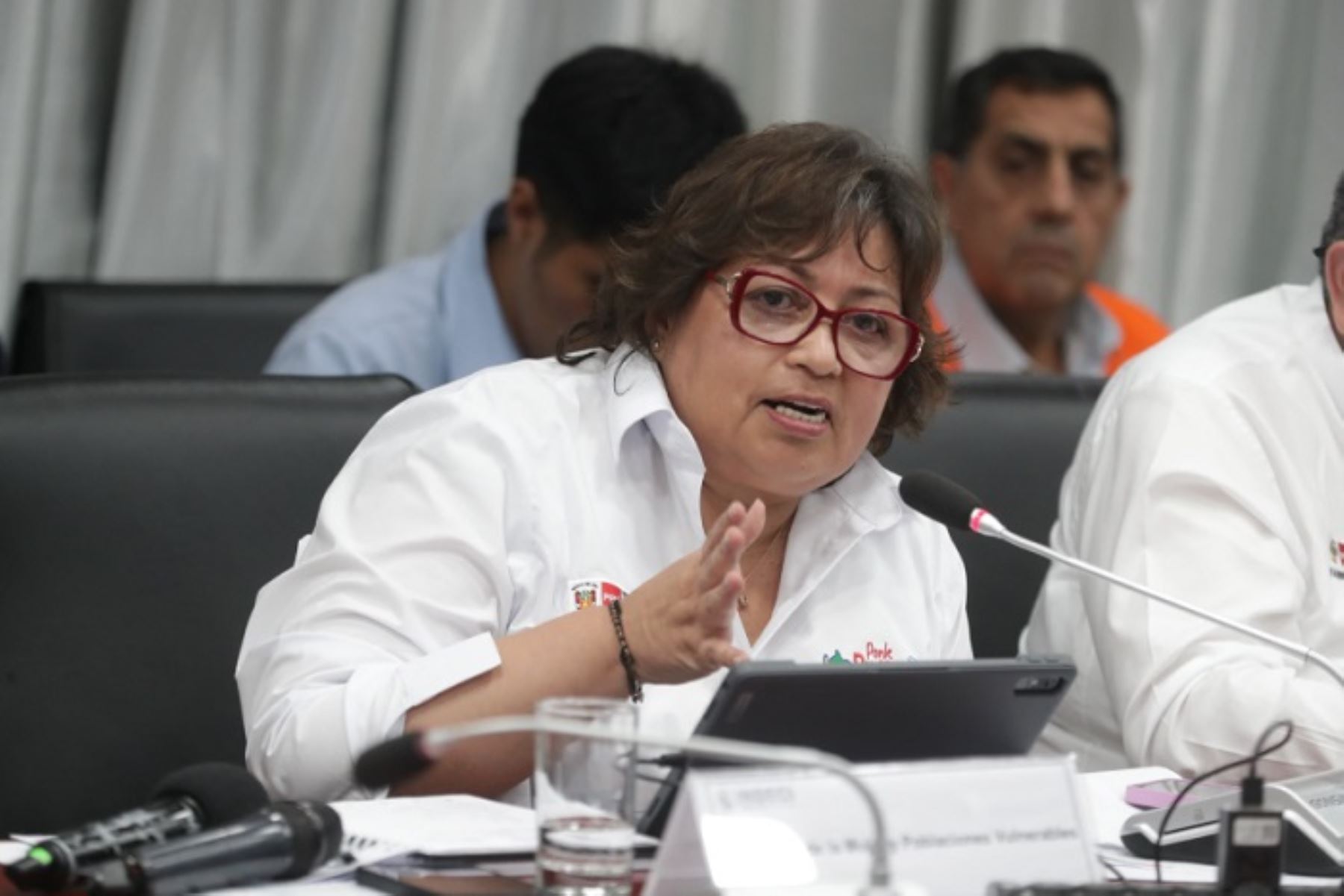 "Estamos en contacto constante con el COER y el gobernador de Madre de Dios para coordinar la respuesta y brindar apoyo inmediato”, afirmó la ministra Fanny Montelllanos.