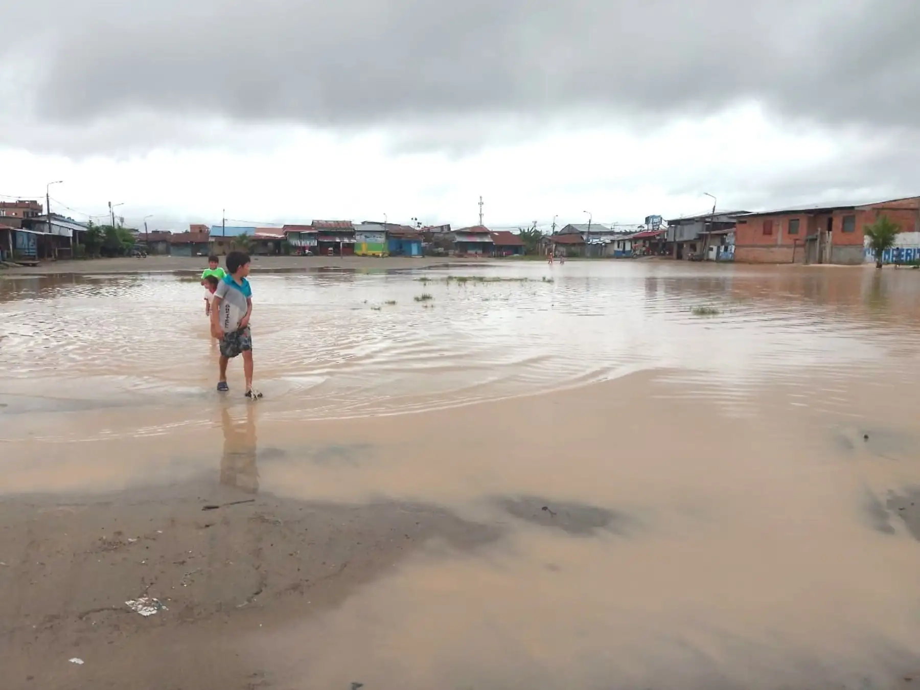Senamhi Loreto advierte que las comunidades ribereñas de las provincias de Maynas, Ucayali y Alto Amazonas están en peligro ante el incremento del caudal de los ríos Ucayali y Huallaga a causa de las lluvias intensas. ANDINA/Difusión