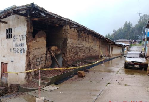 Varias viviendas han colapsado a consecuencia de las lluvias intensas que se registran en la provincia de Pataz, en la sierra de la región La Libertad. ANDINA/Difusión