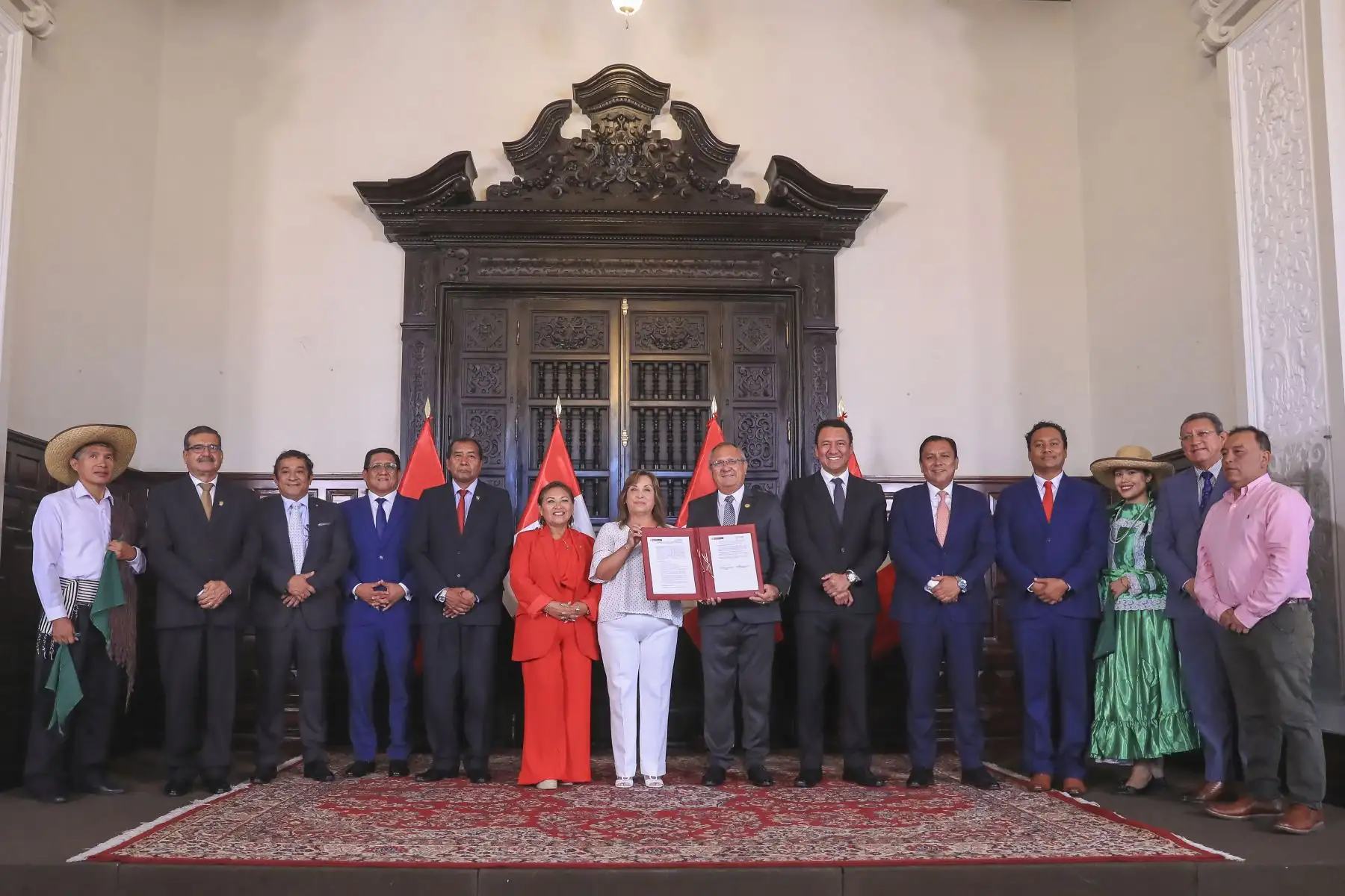 Firma del convenio para la transferencia del Proyecto de irrigación de la margen derecha del río Tumbes 376. Foto: ANDINA/Prensa Presidencia