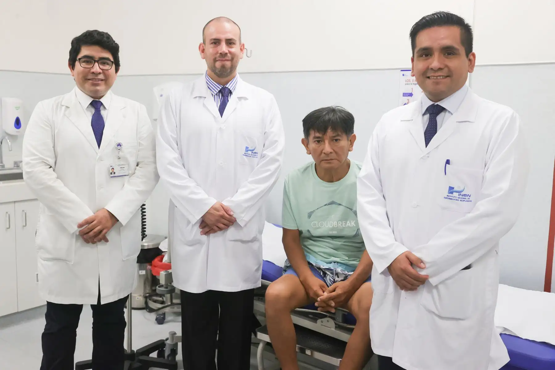 A la fecha el Instituto Nacional de Enfermedades Neoplásicas (INEN) ha realizado más de 100 cirugías con el sistema robótico Da Vinci. Todos en pacientes adultos. En este centro especializado, la primera operación usando el robot Da Vinci se realizó en diciembre del 2024 con un paciente que padecía cáncer de próstata. Foto: ANDINA/Melina Mejía