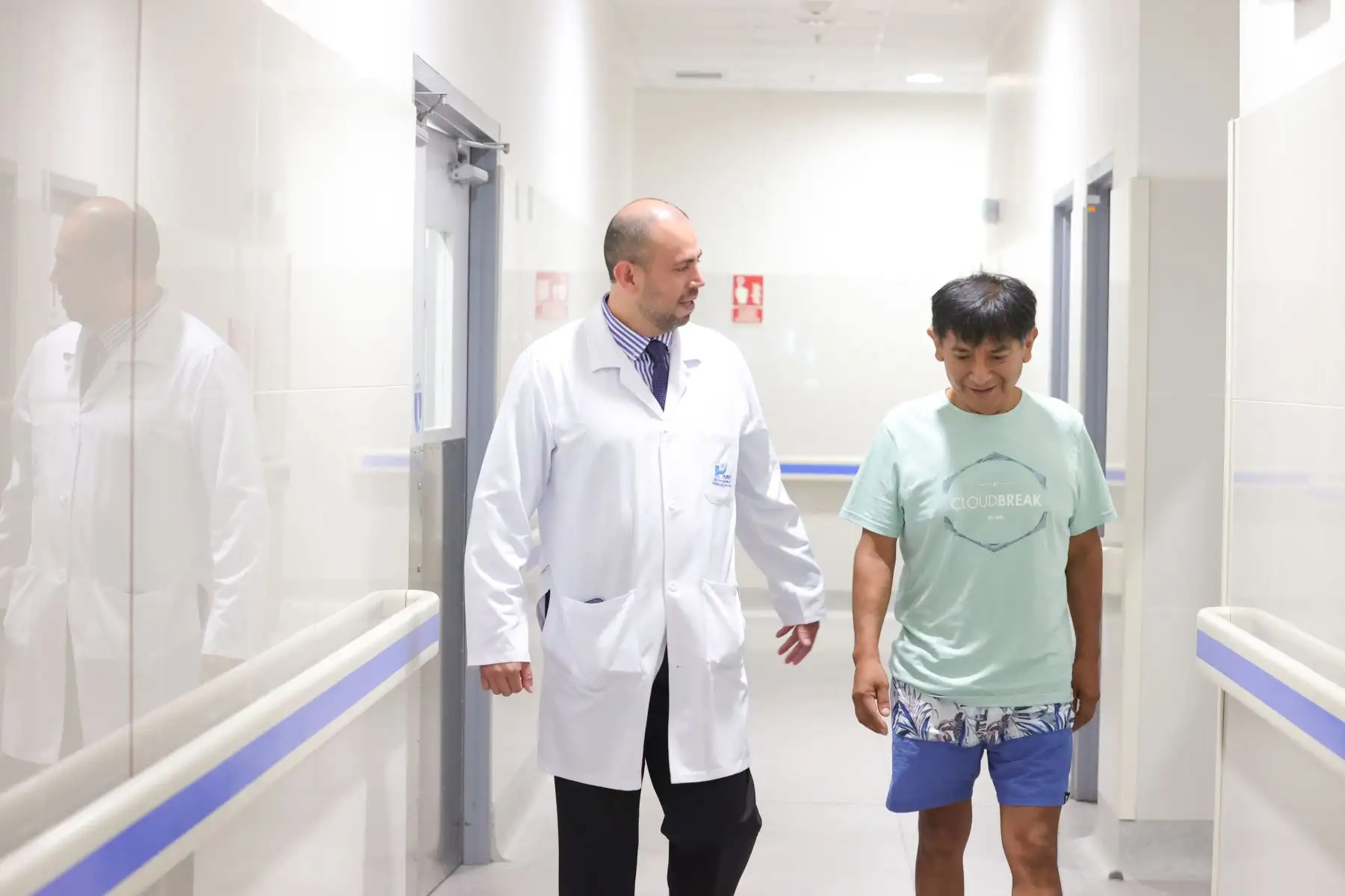El INEN es el primer centro especializado en Perú que usa la cirugía robótica en cáncer.Dr. Néstor Sánchez, director ejecutivo del Departamento de Cirugía de Abdomen, INEN. Foto: ANDINA/Melina Mejía