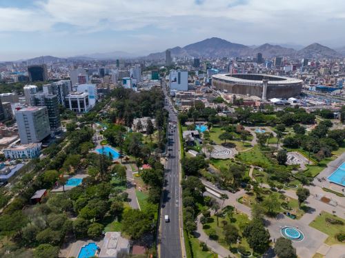 ●	Se busca reparar 127 013 mil m² de infraestructura como pavimento, veredas, martillos adoquinados, rampas y demás componentes viales. Foto: Difusión