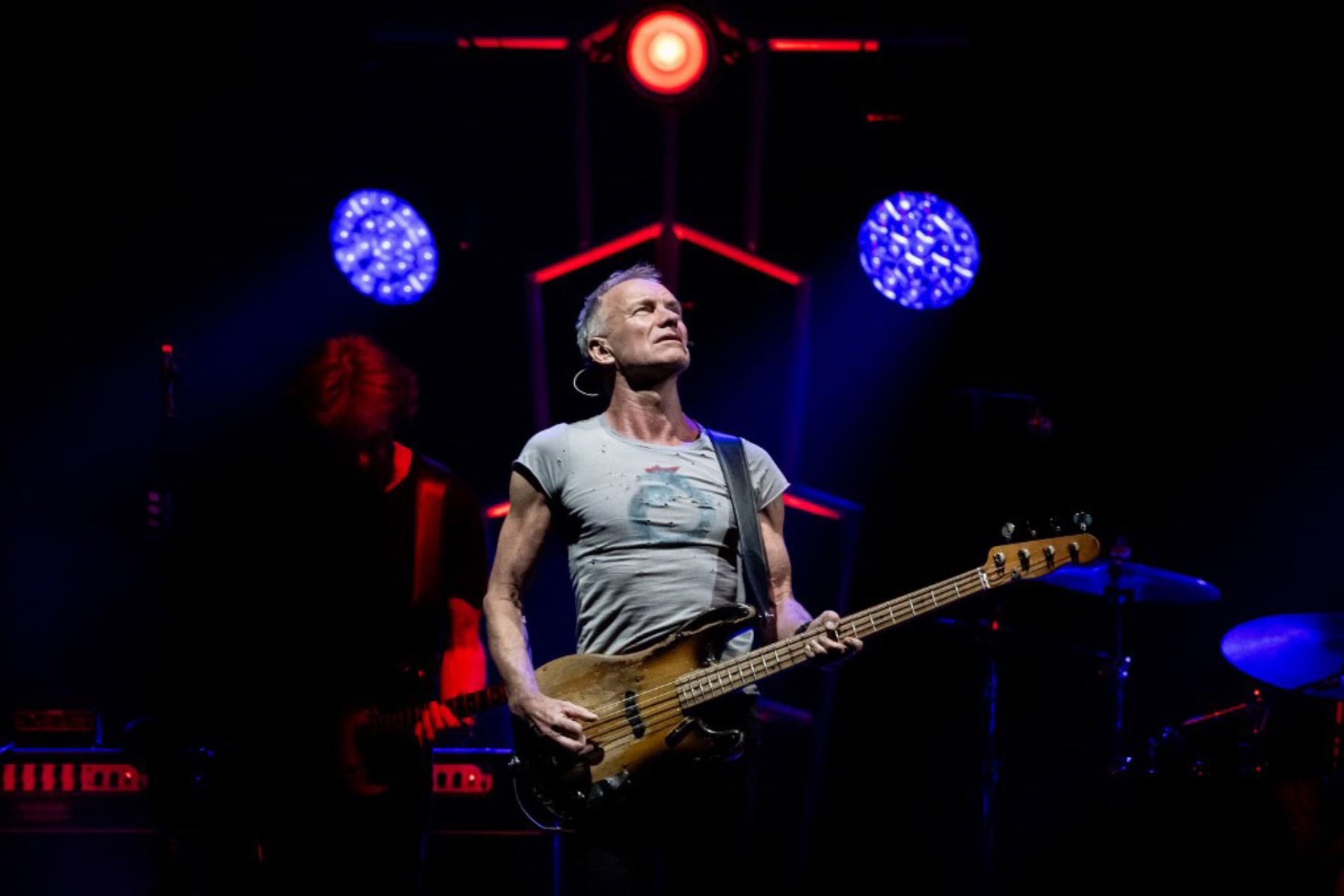 El cantante inglés Gordon Matthew Thomas Sumner, más conocido como Sting, actúa en el Accor Arena de París el 3 de diciembre de 2023. Foto: AFP