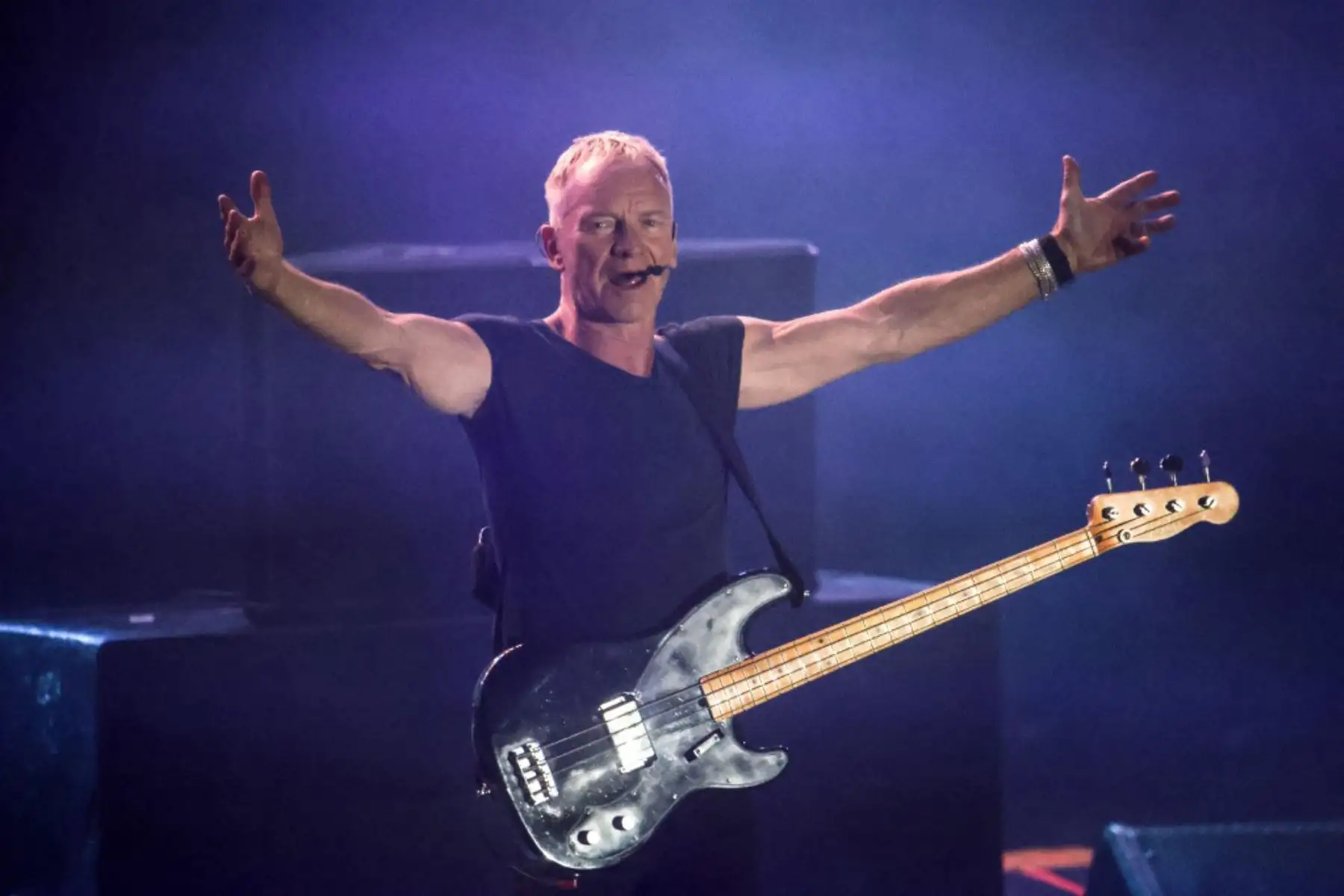 El cantante y compositor inglés Sting se presenta en el escenario durante la 39.a edición del festival de música Francofolies en La Rochelle, en el oeste de Francia, el 10 de julio de 2024. Foto: AFP