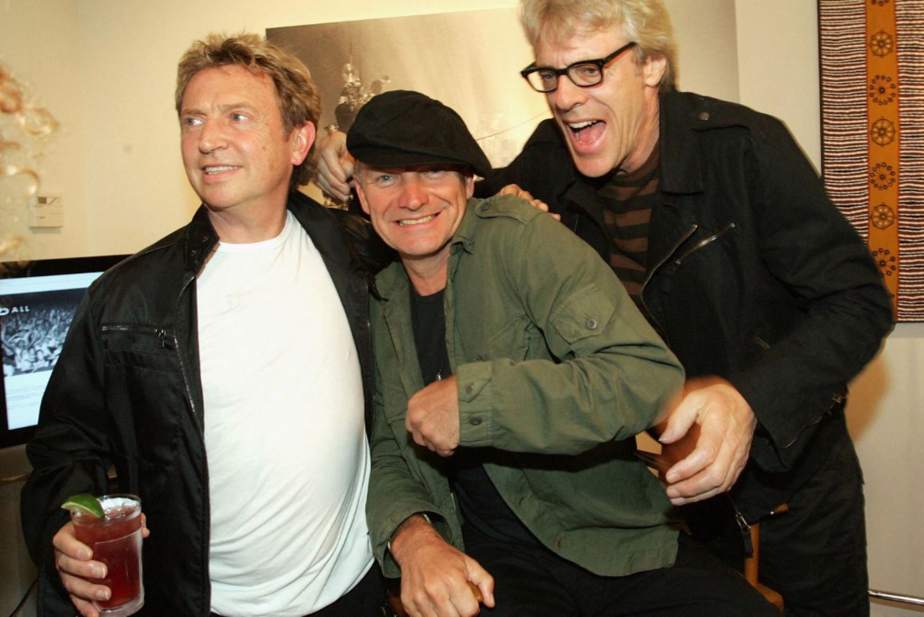 Andy Summers, Sting y Stewart Copeland asisten a la recepción del álbum "I