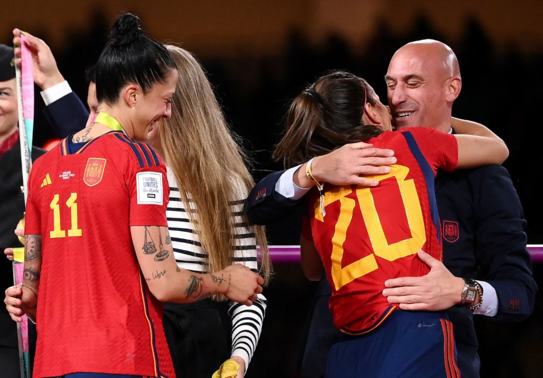 El expresidente de la Federación Española de Fútbol, Luis Rubiales, fue condenado al pago de una multa  por el beso que le impuso a la jugadora Jenni Hermoso durante la celebración del Mundial-2023