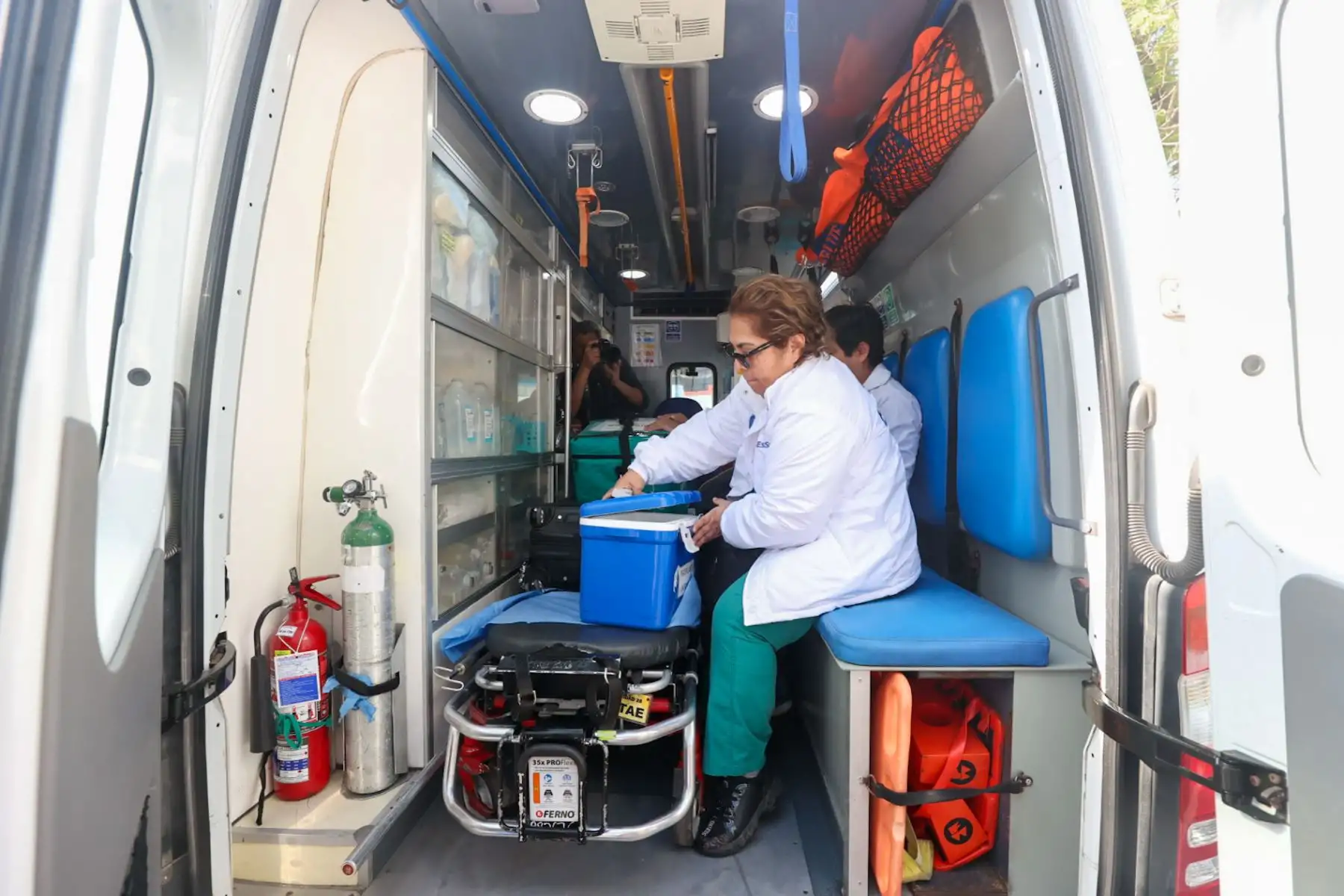 Llegada de órganos donados por un joven piurano que falleció a causa de una lesión cerebral. Dichos órganos fueron trasladados por un helicóptero de la Fuerza Aérea hasta las instalaciones del hospital Edgardo Rebagliatti.

Foto: ANDINA/Juan Carlos Guzmán Negrini