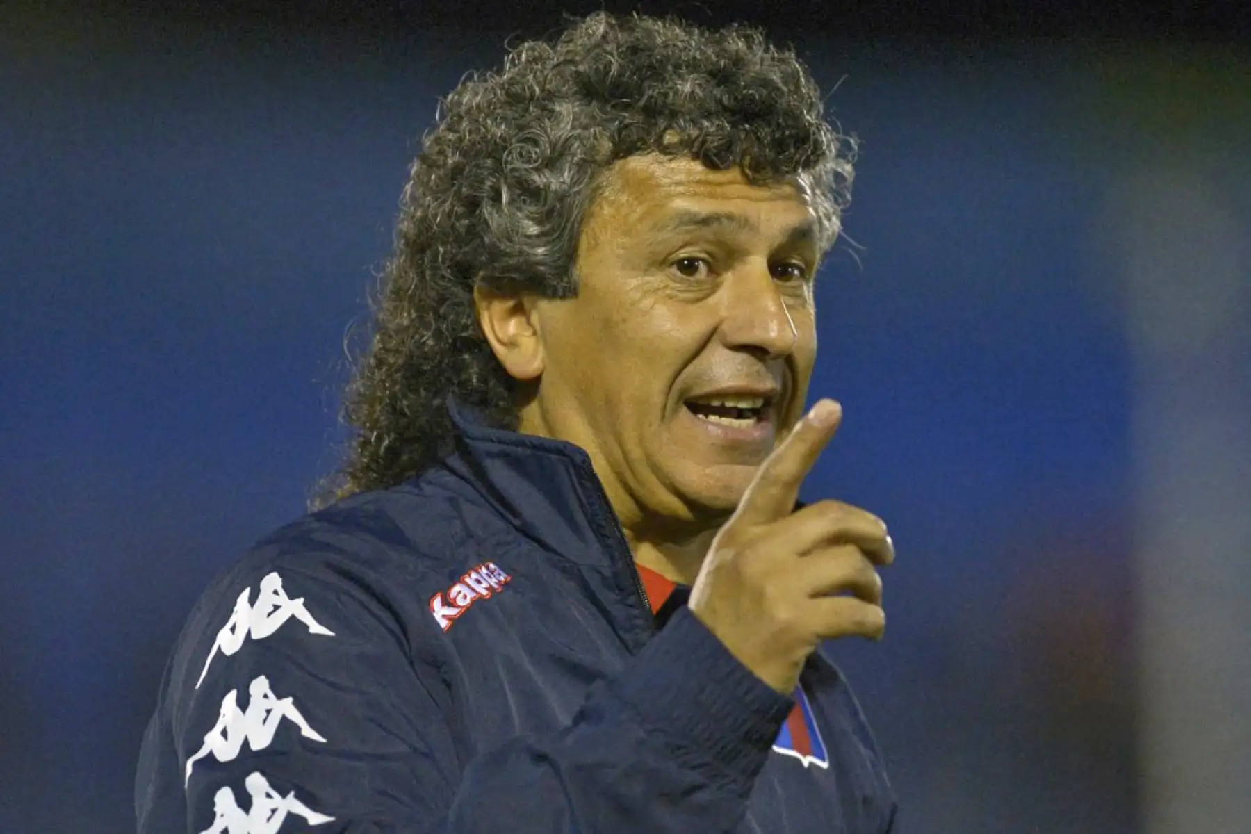 El argentino Néstor Gorosito de Tigre en la ronda de cuartos de final de la Copa Sudamericana 2012 antes del partido de vuelta contra el Deportivo Quito de Ecuador en el estadio Tigre en Buenos Aires, el 25 de octubre de 2012. Foto: AFP