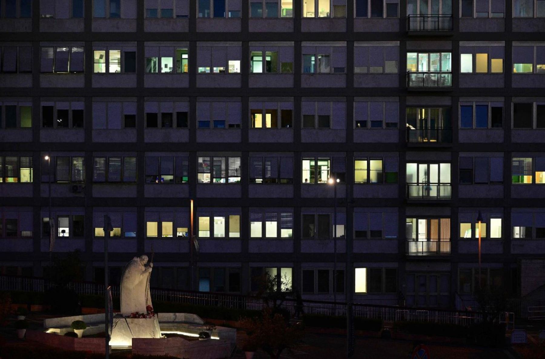 El papa Francisco se encuentra internado en el hospital Gemelli de Roma, desde el 14 de febrero.