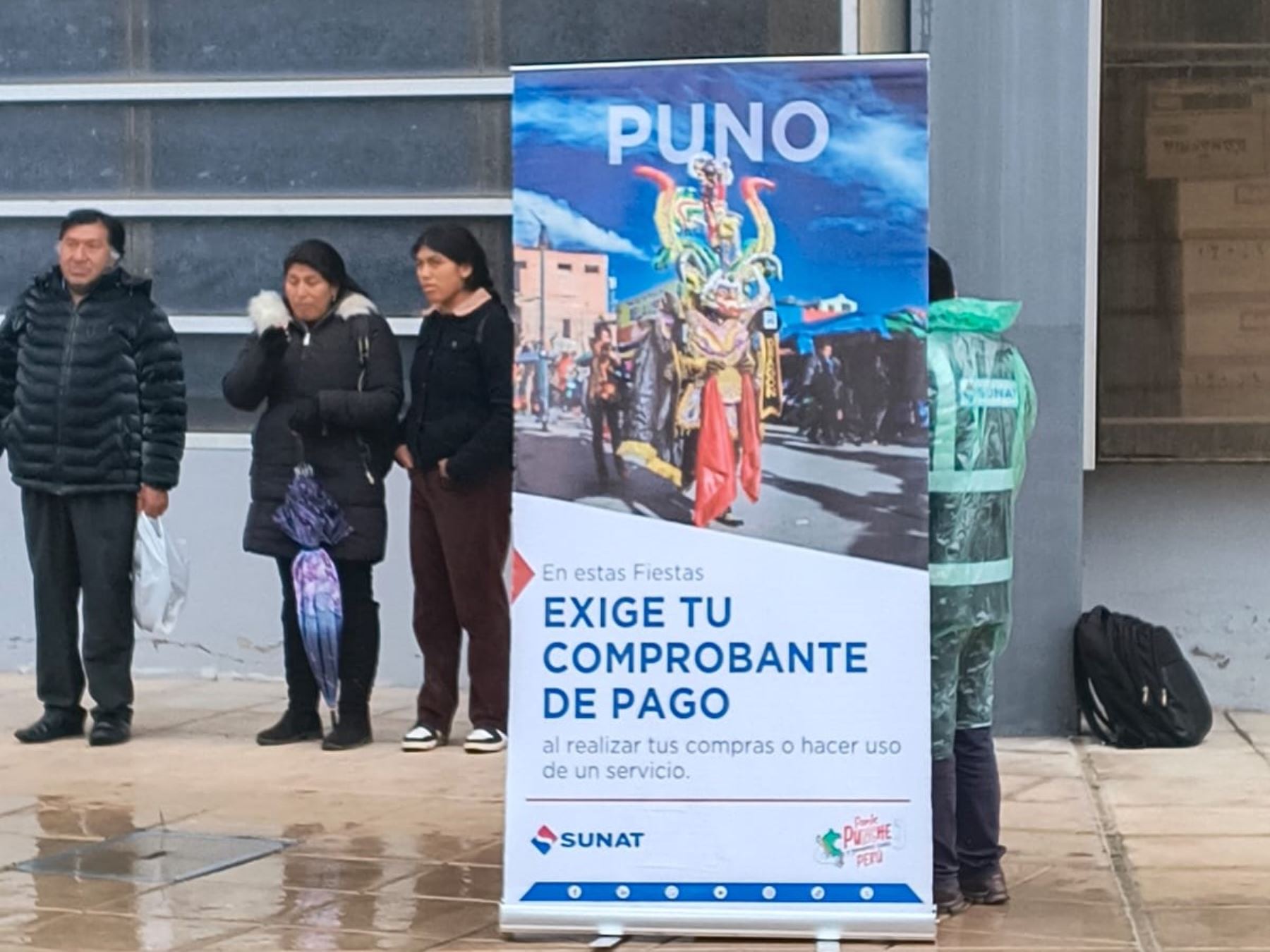 La Sunat ejecutó diversos operativos en Puno durante los días centrales de la Festividad de la Virgen de la Candelaria y verificó ingresos por más de S/ 1.6 millones.