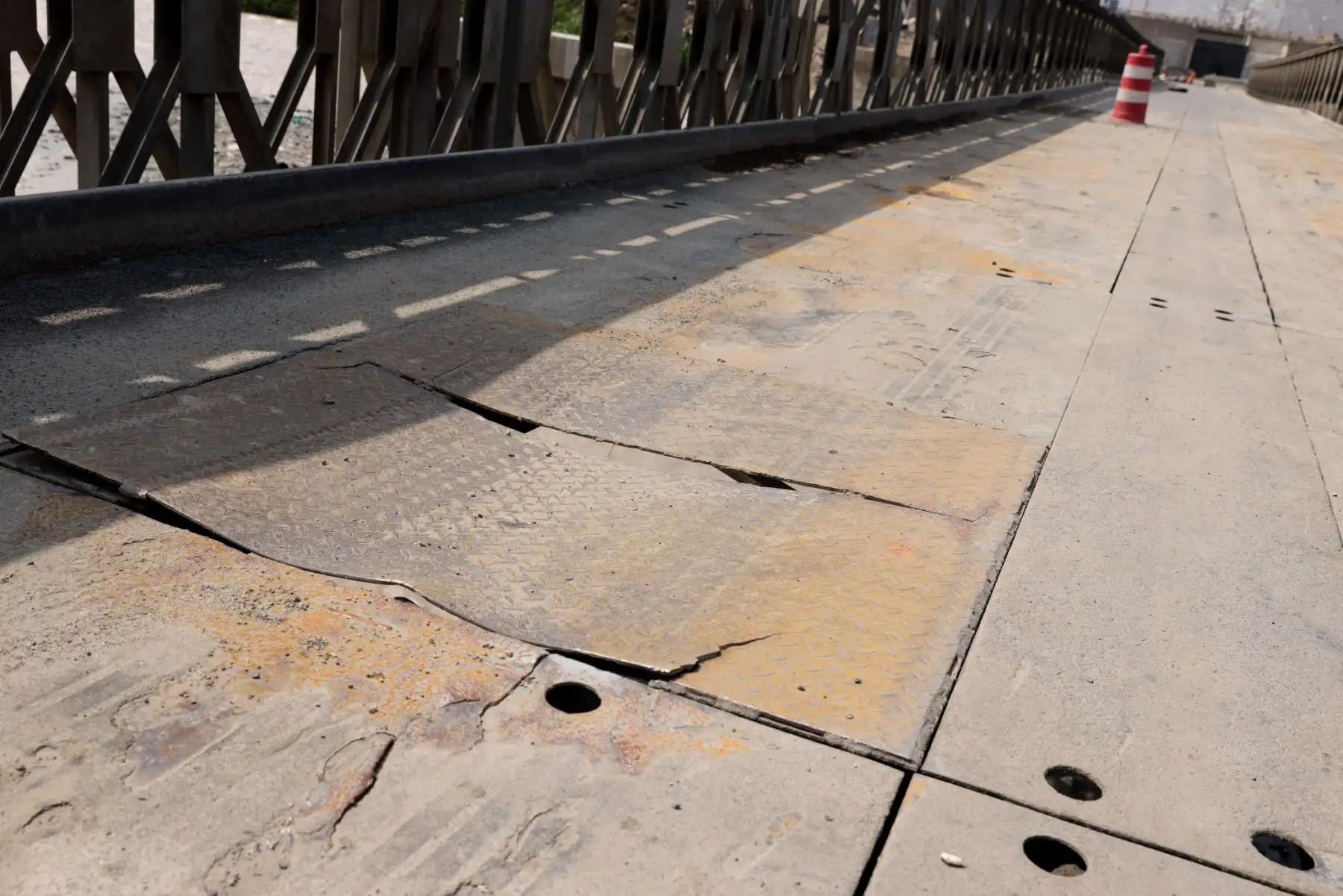 Propuesta de un nuevo puente: Vecinos exigen la construcción de una estructura definitiva. Foto: ANDINA/Luis Iparraguirre