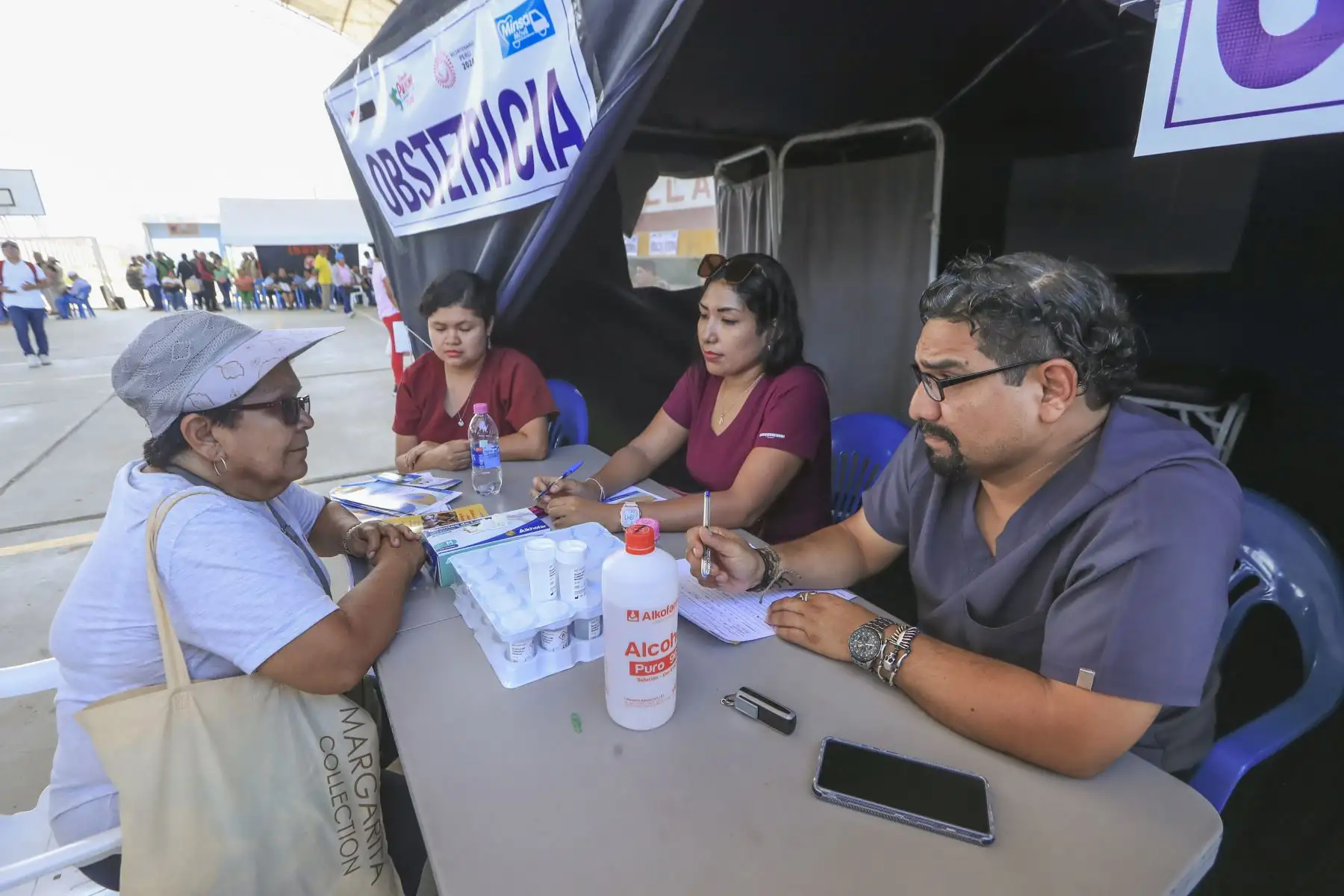 Supervisión de los módulos de atención médica en el marco de la Intervención Multisectorial en Sullana. Foto: Prensa Presidencia