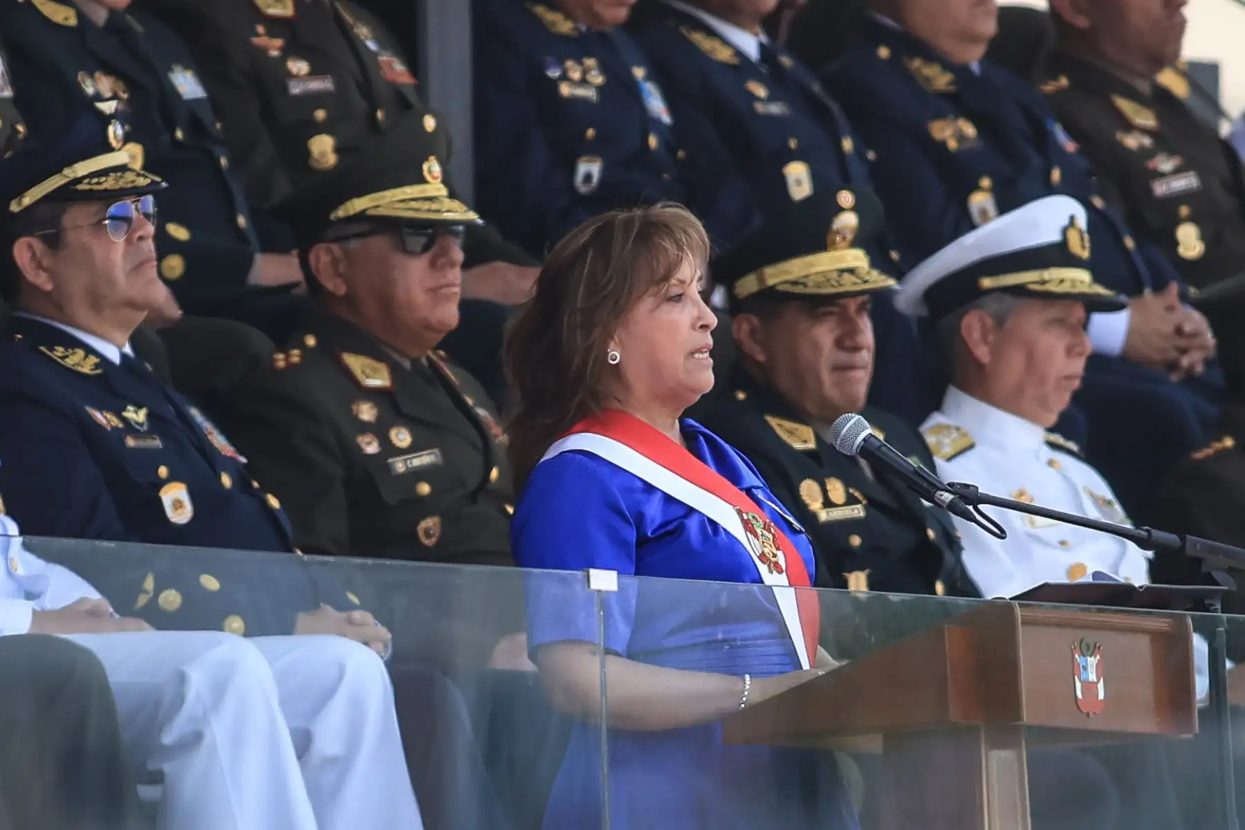 La presidenta Dina Boluarte participa en la ceremonia por el XXX Aniversario de las Operaciones del Alto Cenepa. Foto: ANDINA/Jhonel Rodríguez Robles