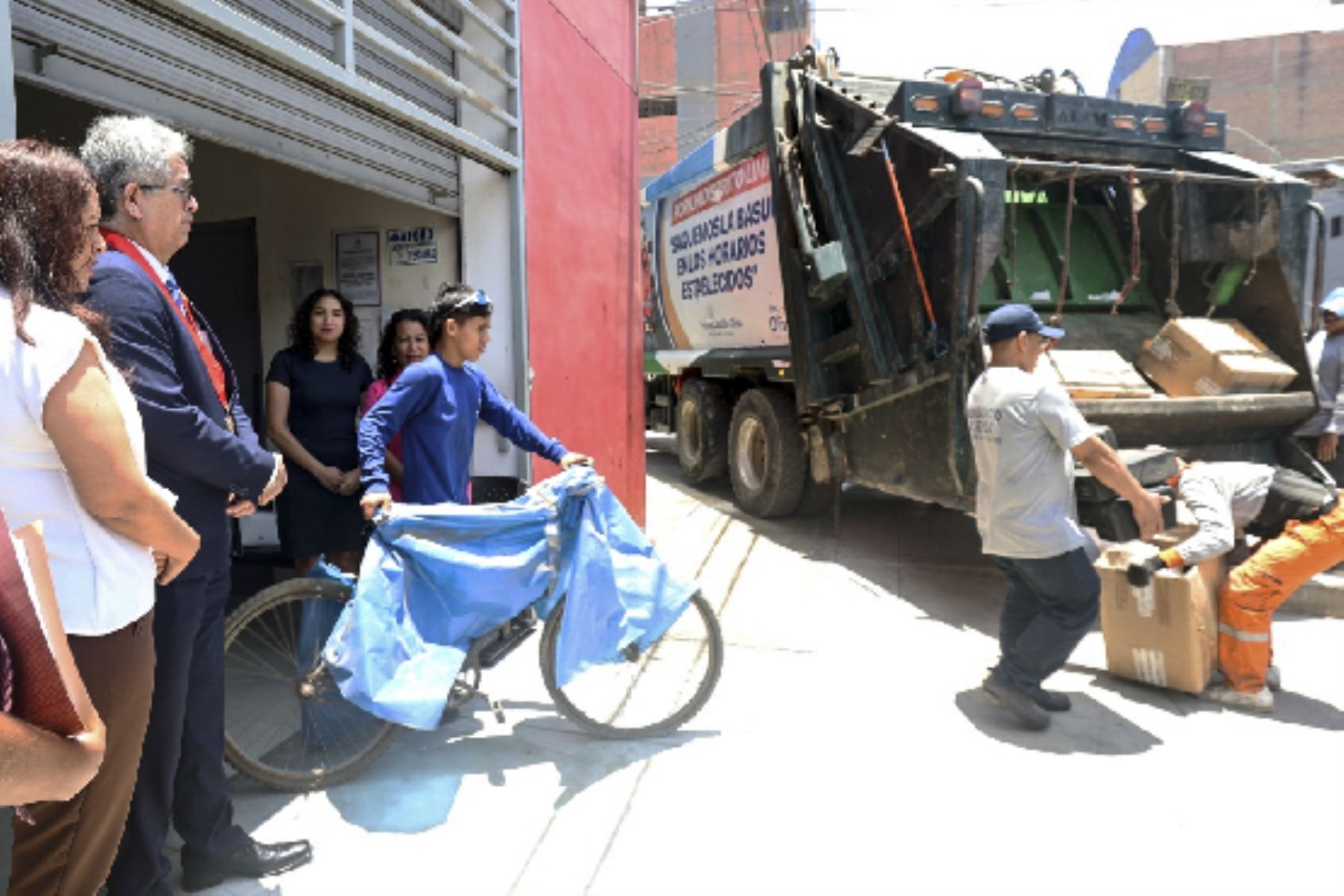 Destruyen 1,796 objetos de delitos decomisados e internados durante 20 años en almacén de Corte Superior de Lima Norte. Foto: Difusión