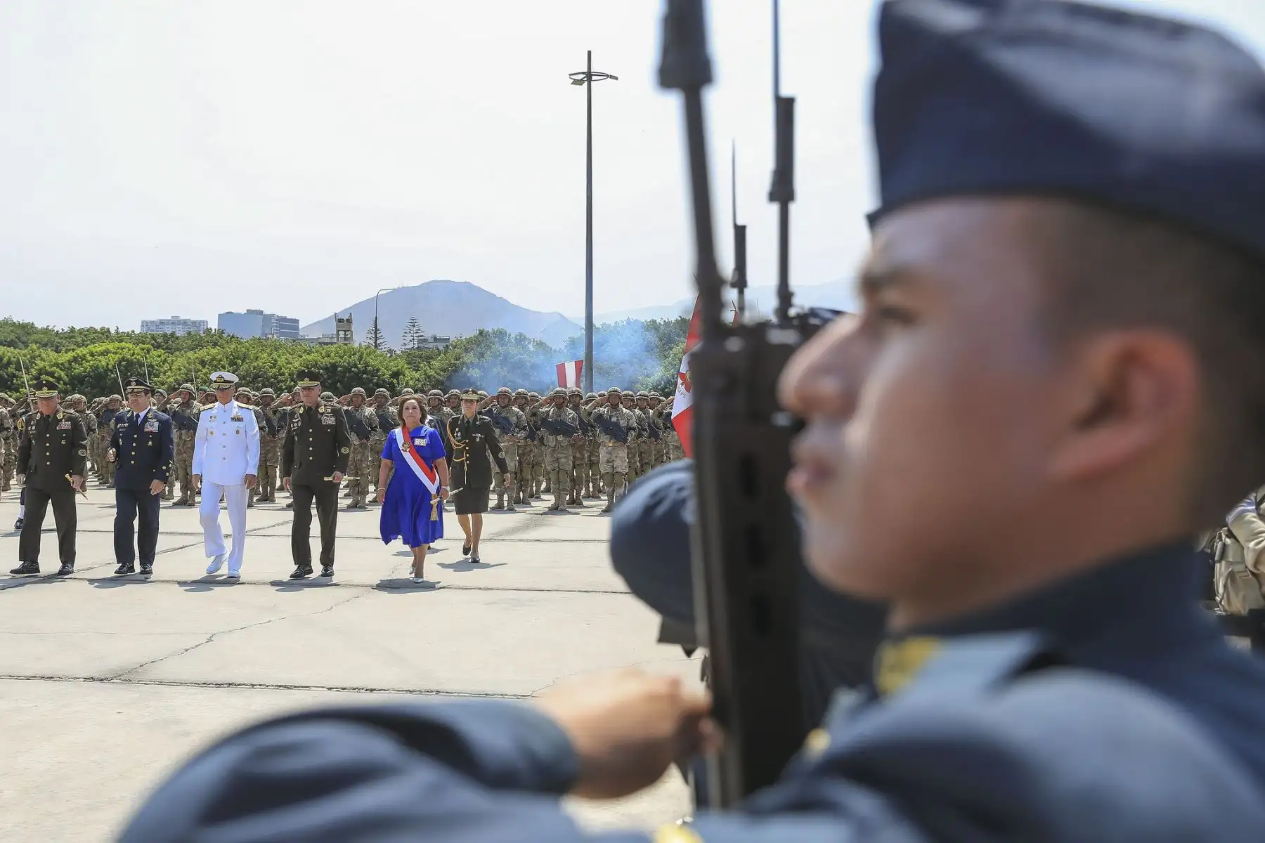 La presidenta Dina Boluarte participa en la ceremonia por el XXX Aniversario de las Operaciones del Alto Cenepa. Foto: ANDINA/Prensa Presidencia