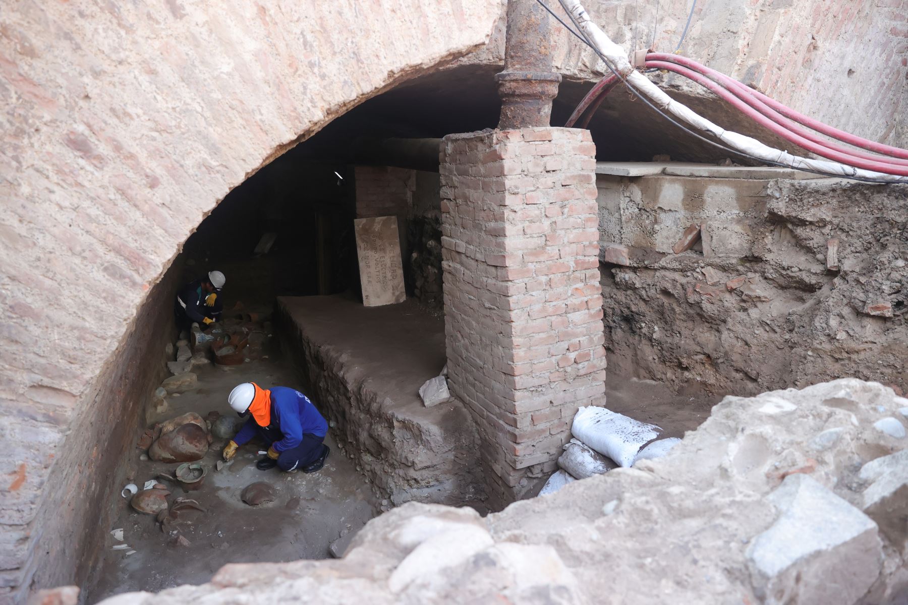 ProLima presenta hallazgo de restos arqueológicos de los primeros ...