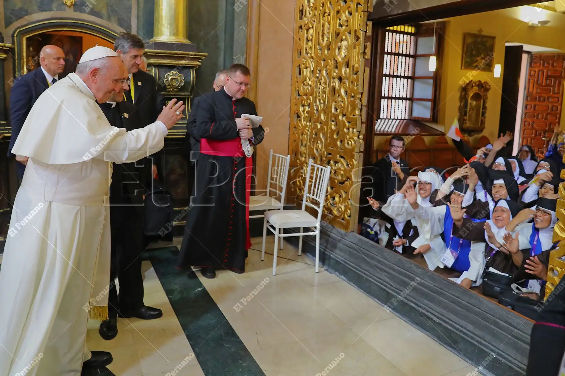 El Papa Francisco en la homilía dirigida a las religiosas de vida contemplativa del Señor de los Milagros en el iglesia de las Nazarenas. Foto: ANDINA / Andrés Valle