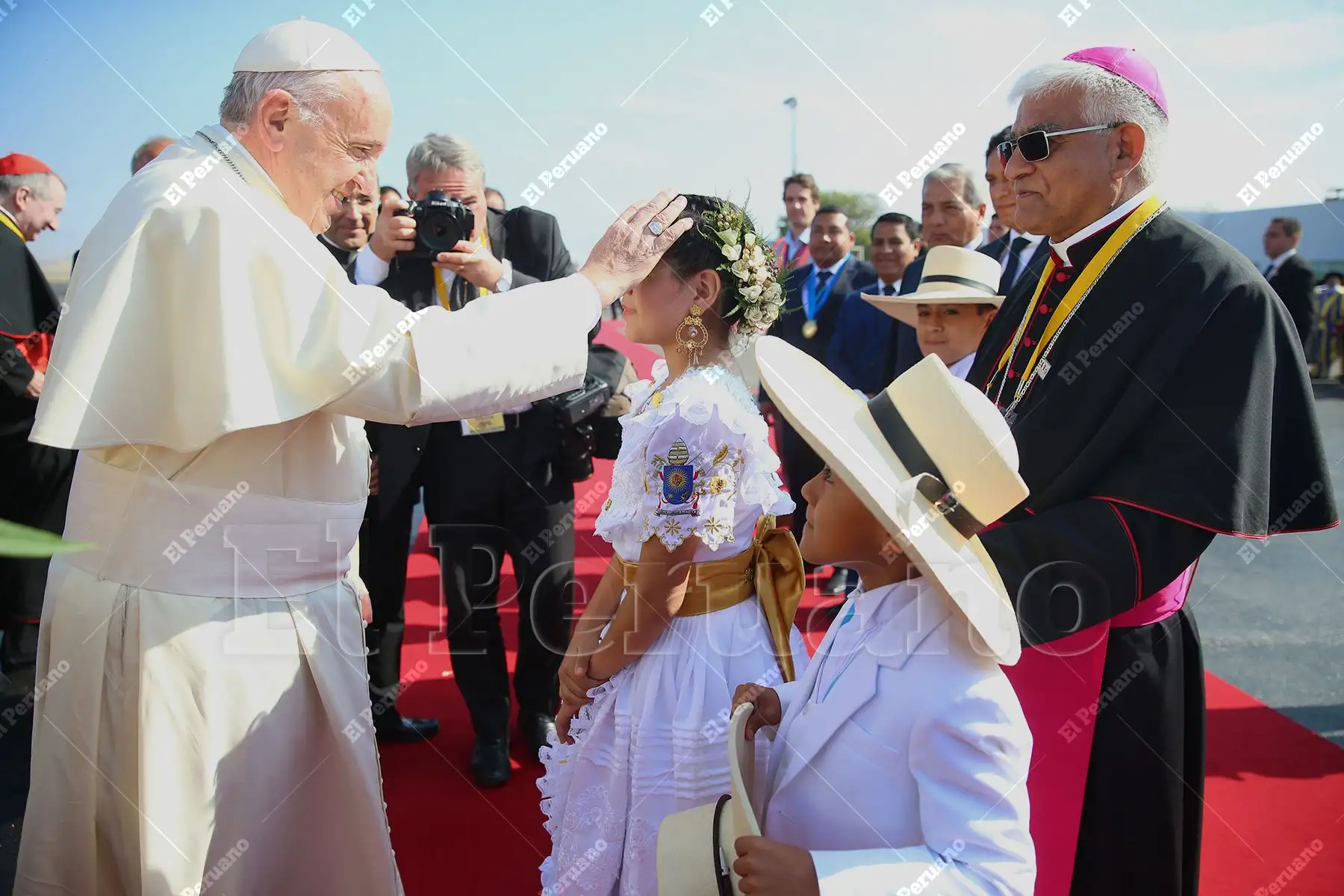 La libertad - 20 enero 2018 / El Papa Francisco fue recibido en Trujillo por un grupo de niños danzantes de marinera. Foto: ANDINA / Juan Carlos Guzmán
