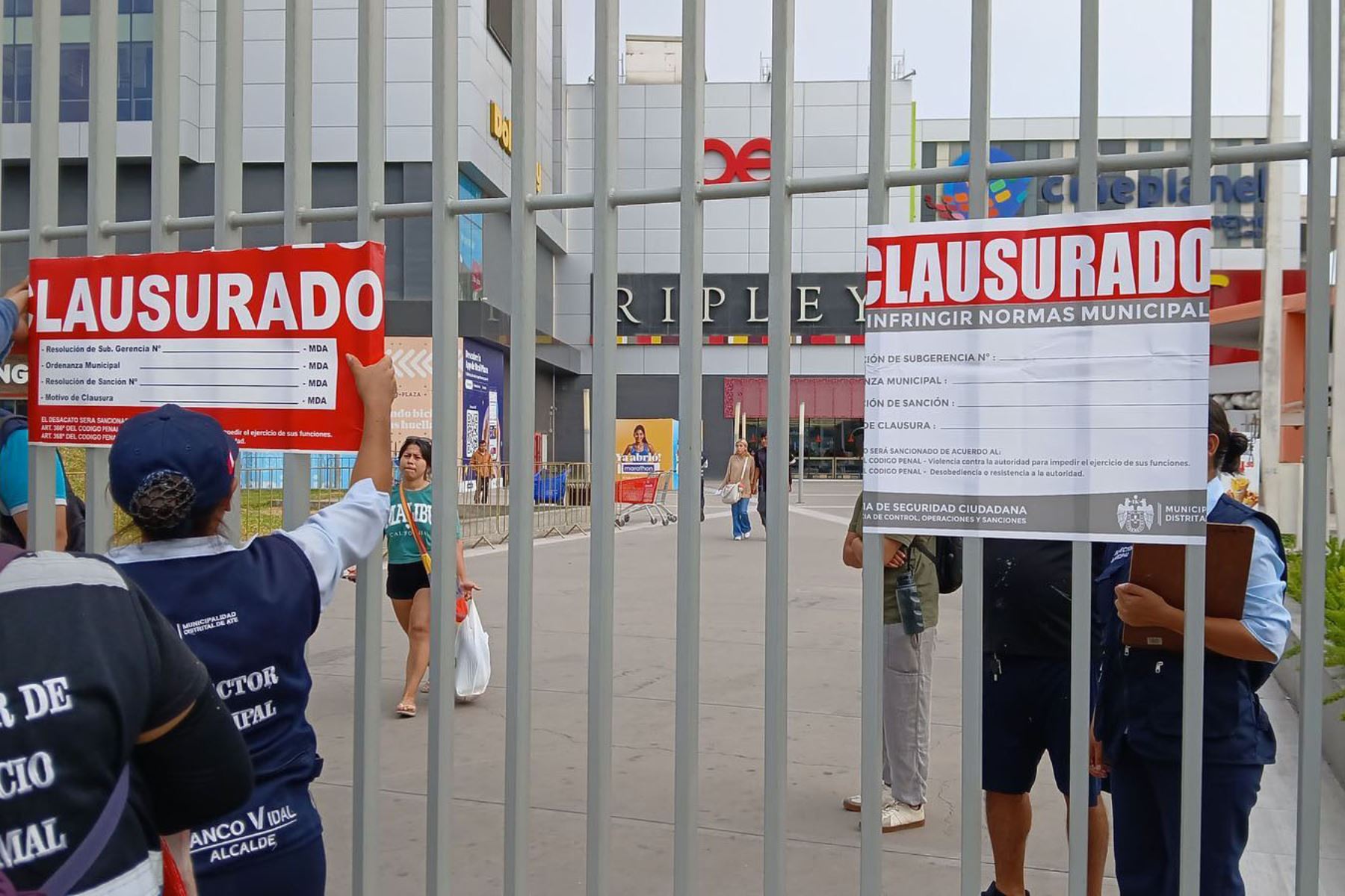 Clausuran en forma temporal el Real Plaza de Puruchuco, en el distrito limeño de Ate. Foto: Cortesía