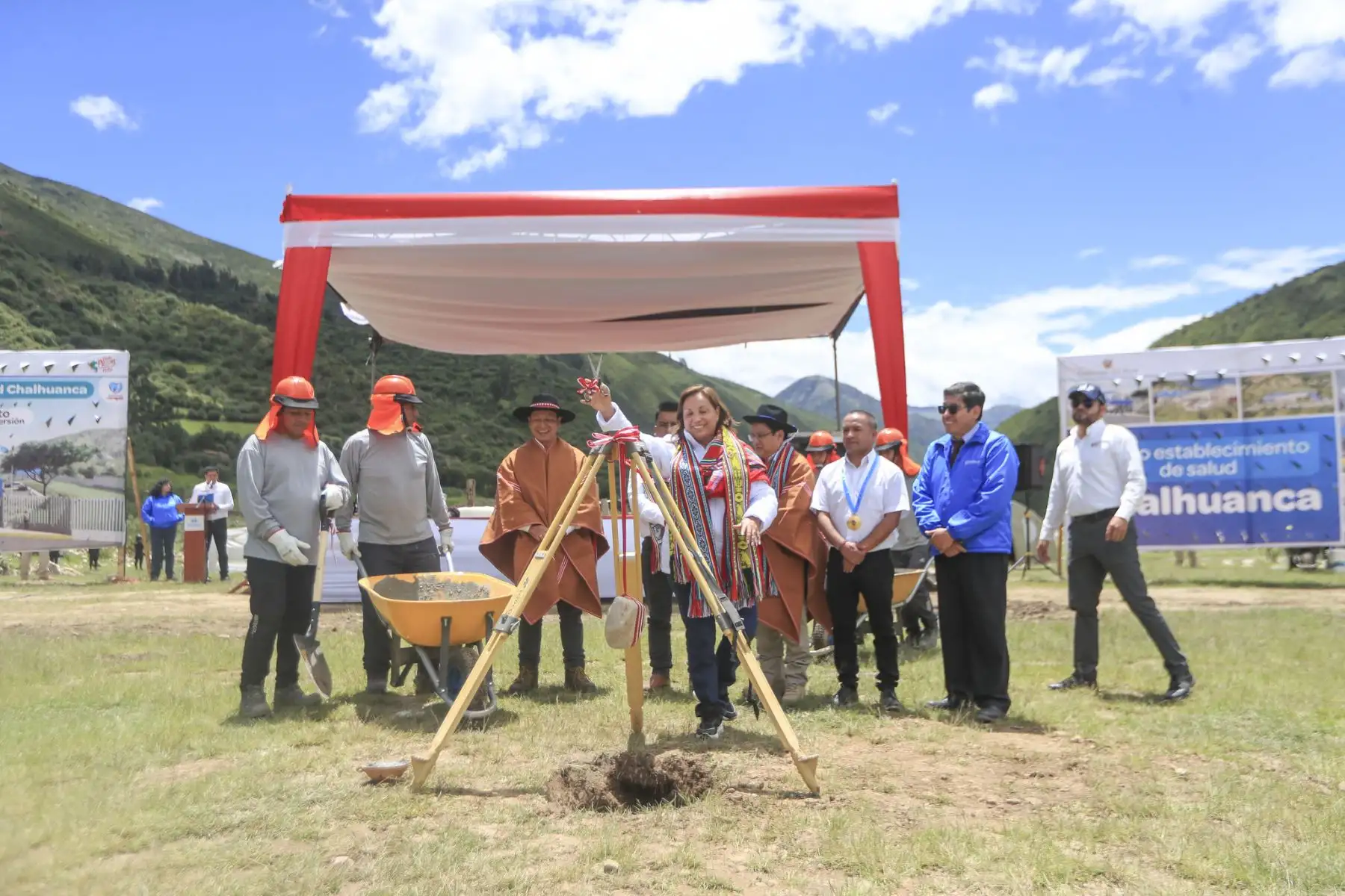 Inicio de obra del nuevo establecimiento de salud de Chalhuanca (ESSALUD). Foto: ANDINA/Prensa Presidencia