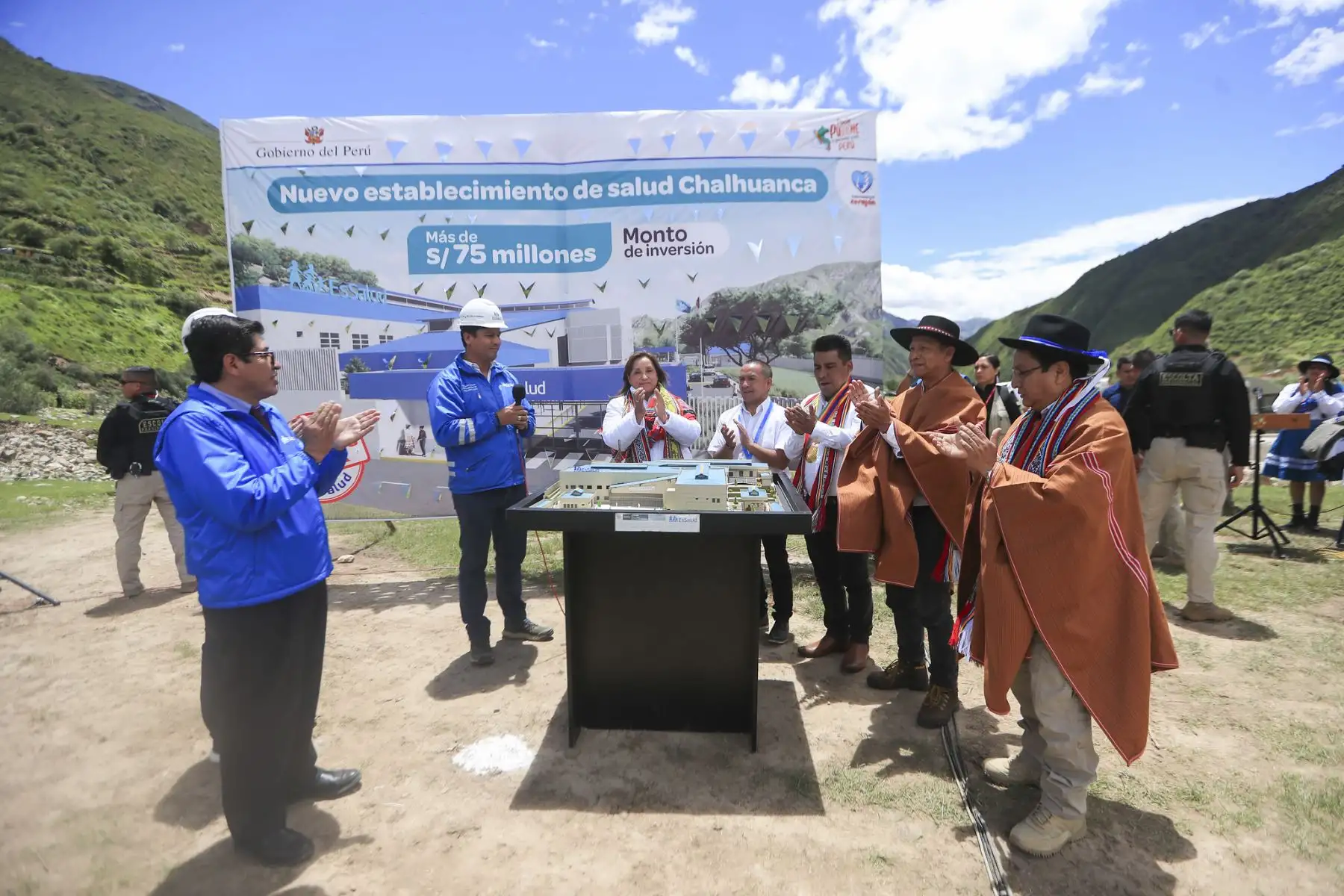 Inicio de obra del nuevo establecimiento de salud de Chalhuanca (ESSALUD). Foto: ANDINA/Prensa Presidencia