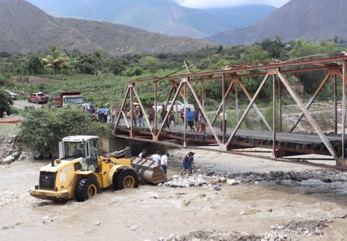 El Gore La Libertad anunció que se habilitará una vía alterna ante el hallazgo de fallas estructurales en el puente Chuquillanqui, en la provincia de Gran Chimú. ANDINA/Difusión